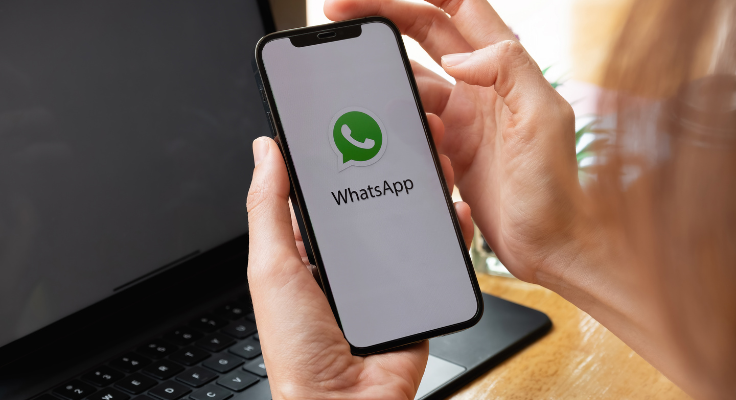 Waspada Penipuan Online! Mahasiswa KKN Universitas Peradaban Adakan Sosialisasi Bahaya Penipuan WhatsApp di Desa Brebeg